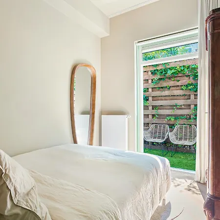 Stylish Next To The Amstel River - Unit B 암스테르담